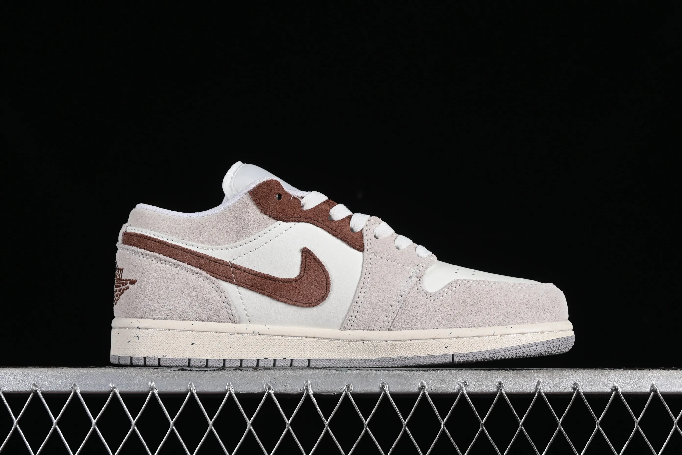 All categories Air Jordan Jordan series basketball shoes Air Jordan 1 Low Z version Air Jordan 1 Low AJ1 Joe 1 taupe low-top cultural and leisure sports sneakers HF1567-200